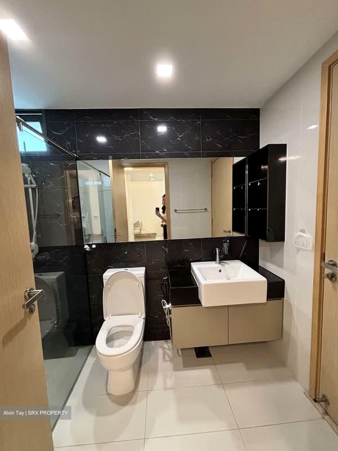 Esparina Residences (D19), Condominium #567702541